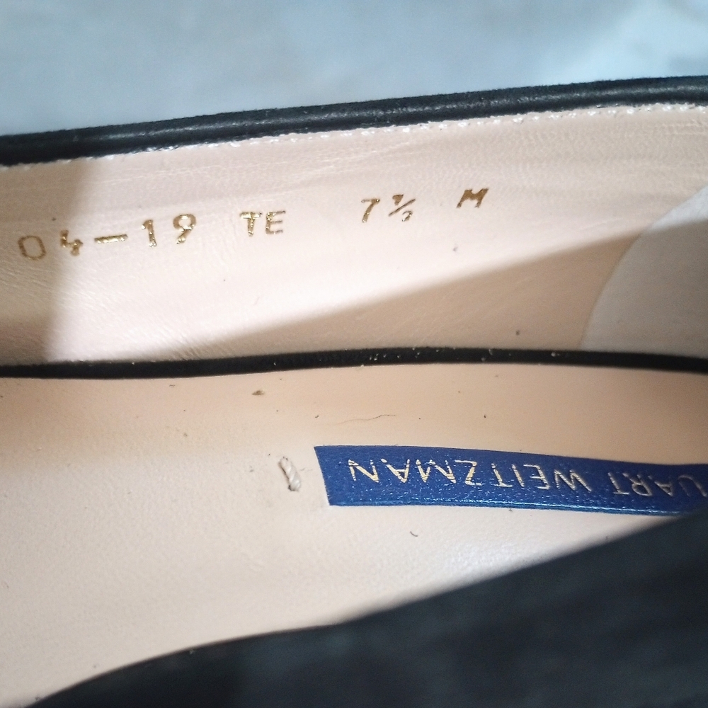 Stuart Weitzman Black Suede Low Heel Block Heel Pumps 7.5 - Picture 10 of 10